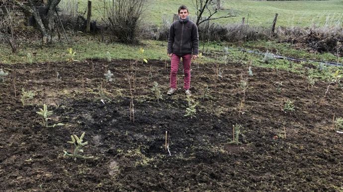 Théo Jeanroy – diplômé en juin 2018 du Bac Pro Production horticole à la MFR de Chargey-les-Gray (70) - a entamé des démarches pour s’installer en horticulture/pépinière à Port/Saône(70). ©Théo Jeanroy